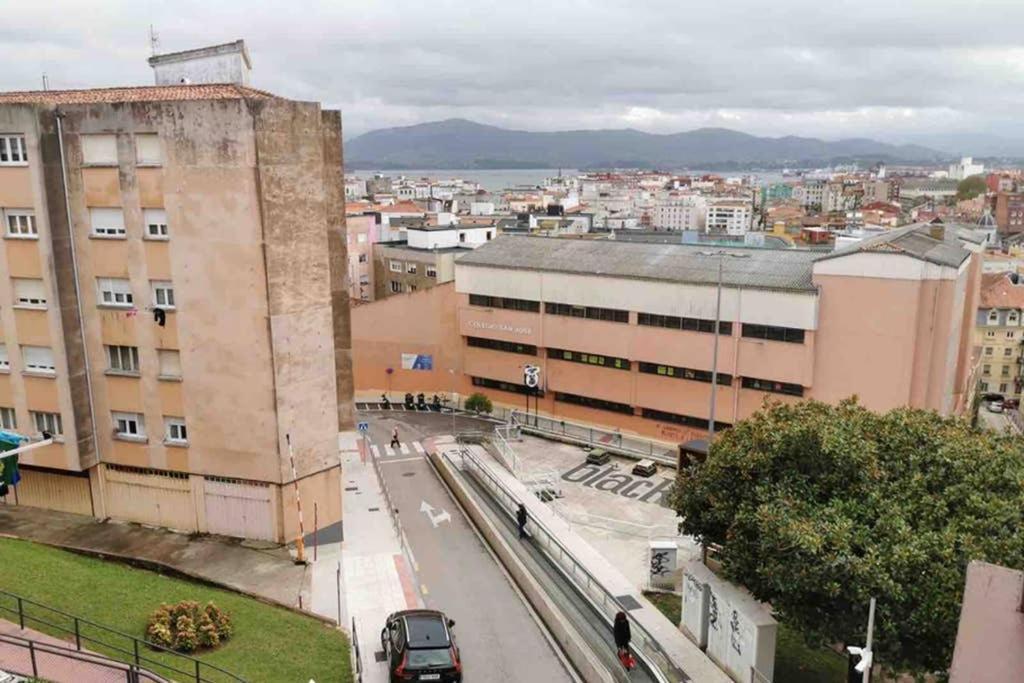 Acogedor Apartamento En El Centro De Santander Apartment Luaran gambar