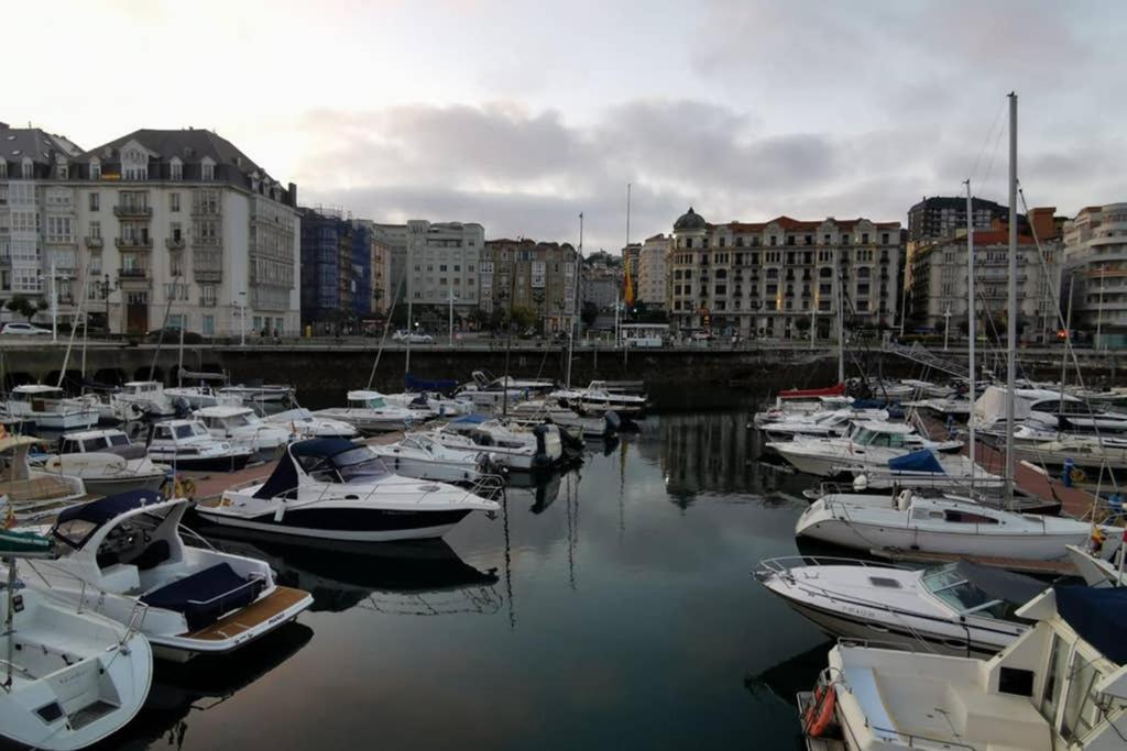 Acogedor Apartamento En El Centro De Santander Apartment Luaran gambar